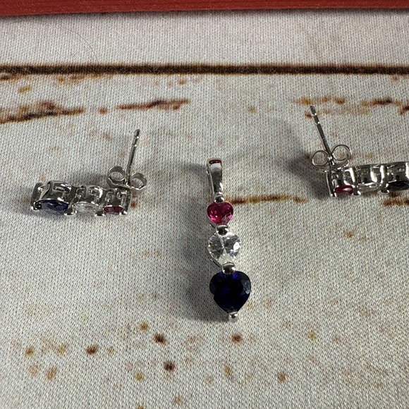 925 Sterling Silver Pendant & Earrings Lab-Grown Ruby, White, Blue - Picture 2 of 5